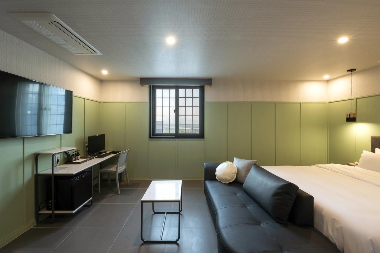 คูโพ บราวน์-ดอท โฮเทล Hotel ปูซาน ภายนอก รูปภาพ