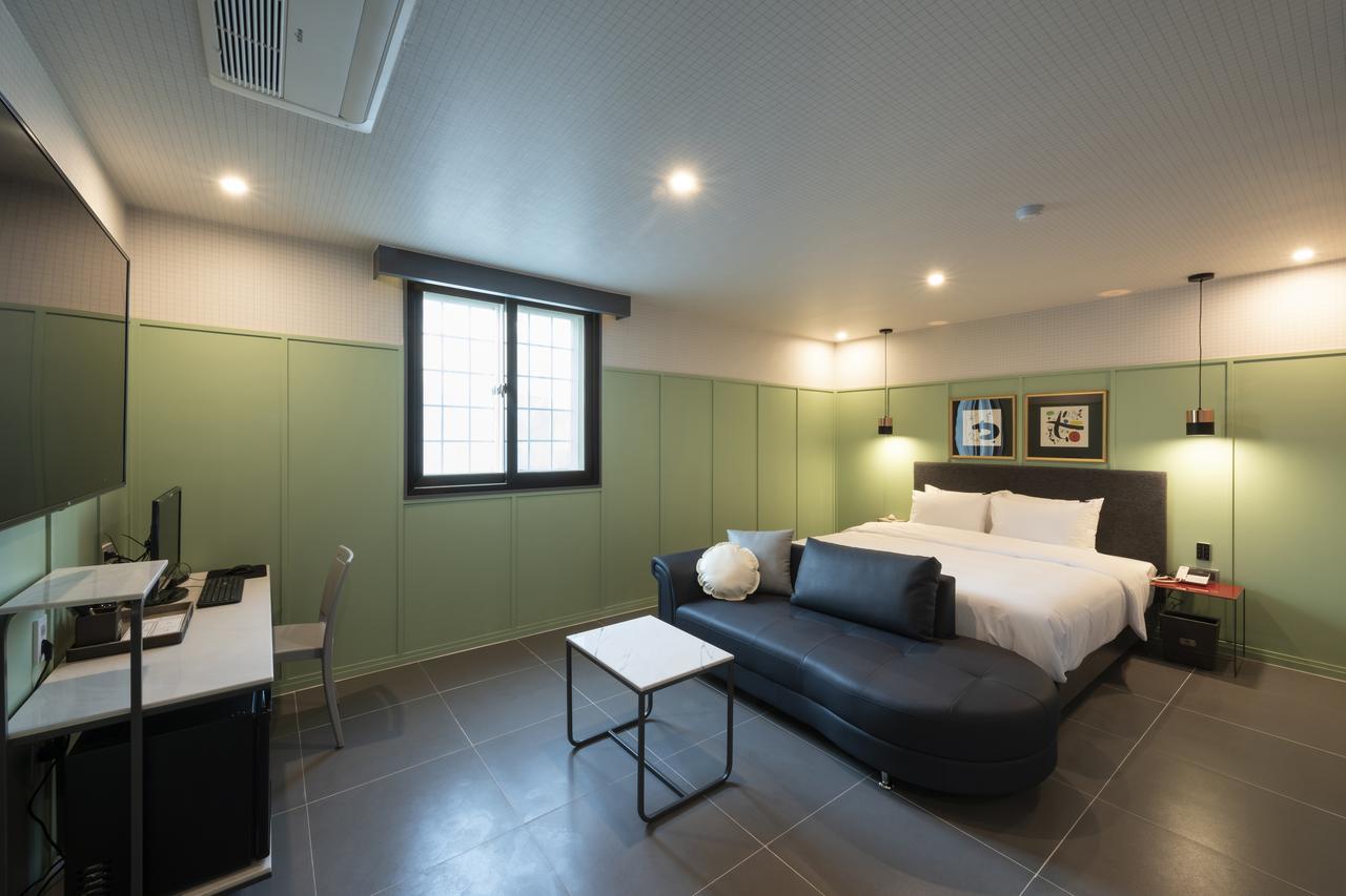 คูโพ บราวน์-ดอท โฮเทล Hotel ปูซาน ภายนอก รูปภาพ