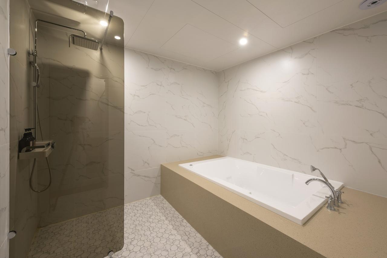 คูโพ บราวน์-ดอท โฮเทล Hotel ปูซาน ภายนอก รูปภาพ