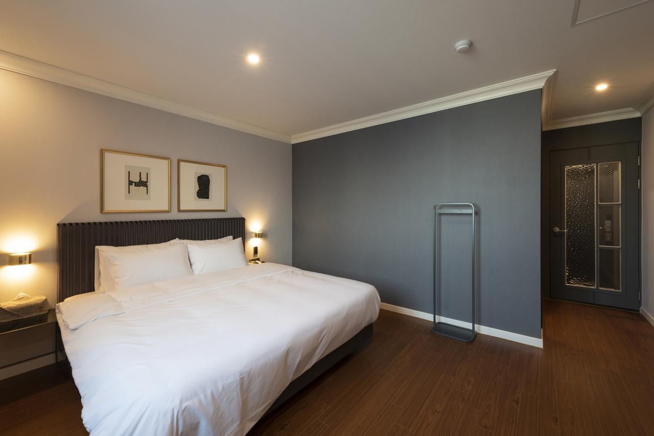 คูโพ บราวน์-ดอท โฮเทล Hotel ปูซาน ภายนอก รูปภาพ